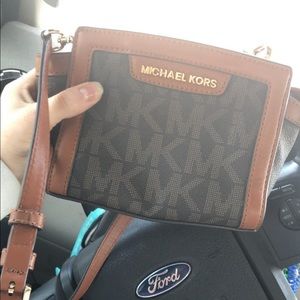 Michael kors purse